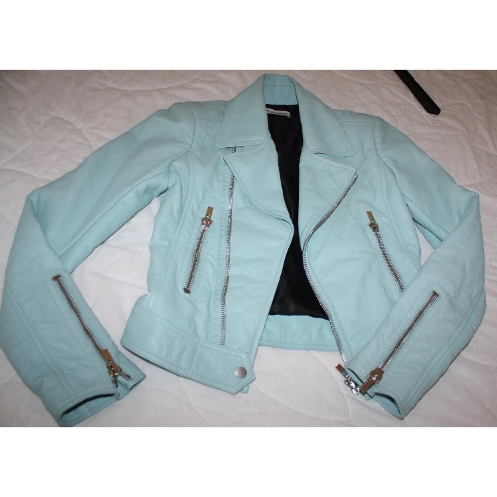 💢SOLD💢Balenciaga leather jacket NWT 36 XS or S - Picture 4 of 7